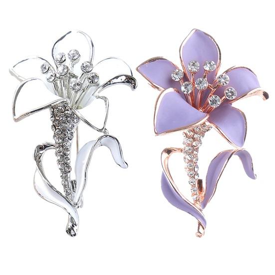 Vintage Flower Shape Brooch Pin Shining Rhinestone Decor Brooch Pin Elegant Scarf Clip