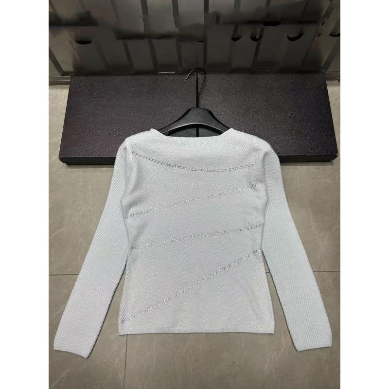 European Style Rhinestone Solid Color Knit Top - Winter 2025 Collection: Age-Reducing, Versatile, and Casual Long Sleeve with Round Neck