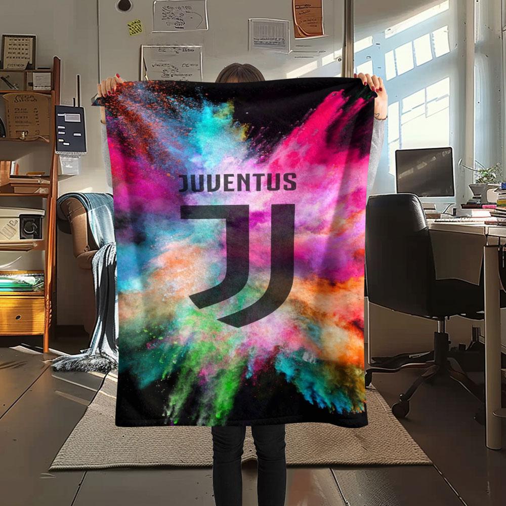 1PC Juventus Football Club Patterned Flannel Blanket Suitable For All Seasons for Home Decor Warmth and Comfort Gifts Holiday Present