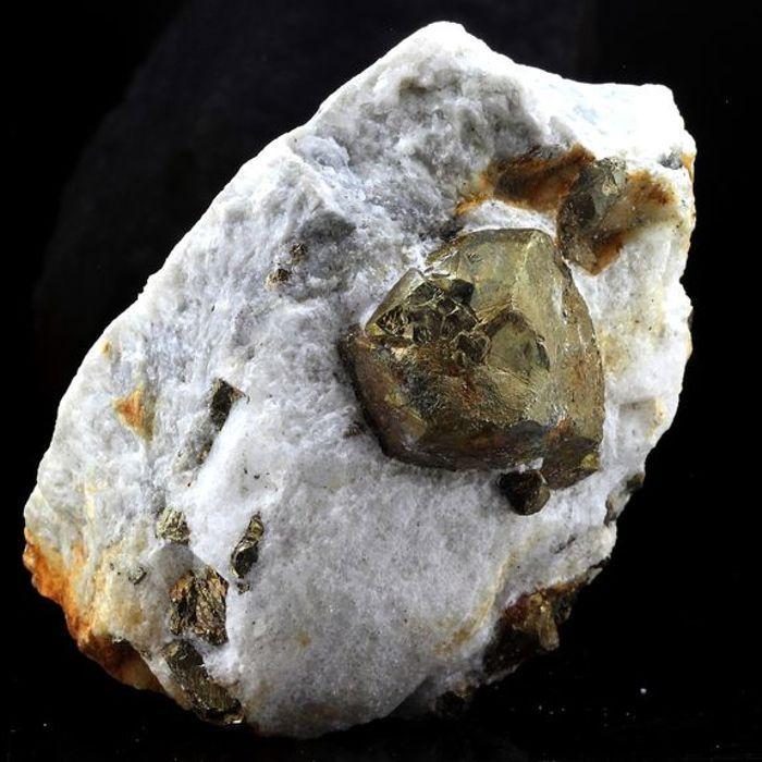 Pierres et Minéraux. Pyrite. 1795.5 ct. Trimouns Talc Mine, Ariège, France.