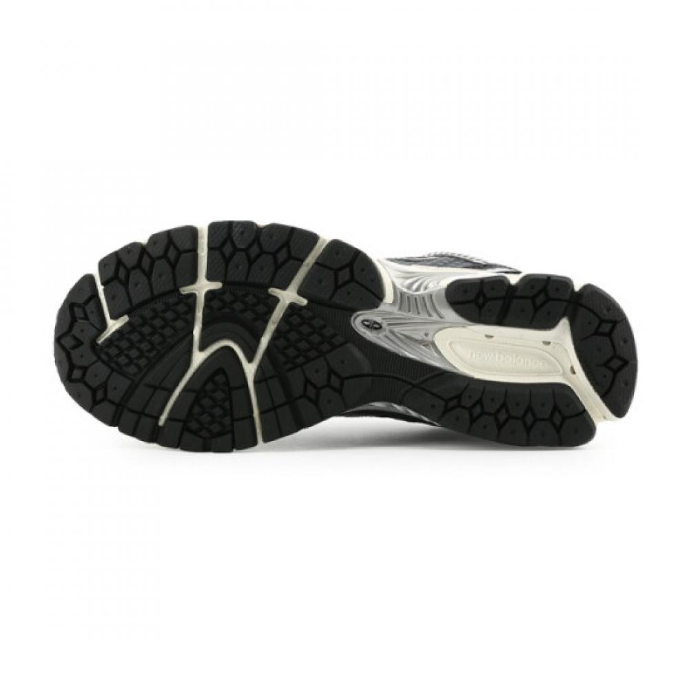 New Balance 860 V2 Sneakers Ml860sb2