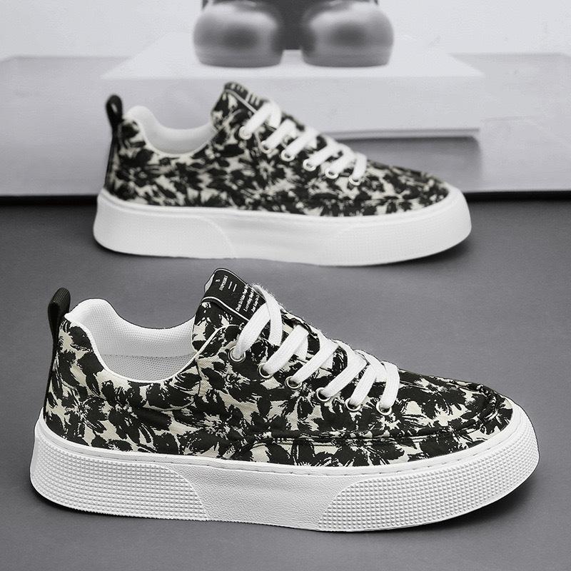 2024 Summer Men's Shoes New Breathable Canvas Shoes Men's Trend Versatile White Shoes Sports Shoes Casual Board Shoes
