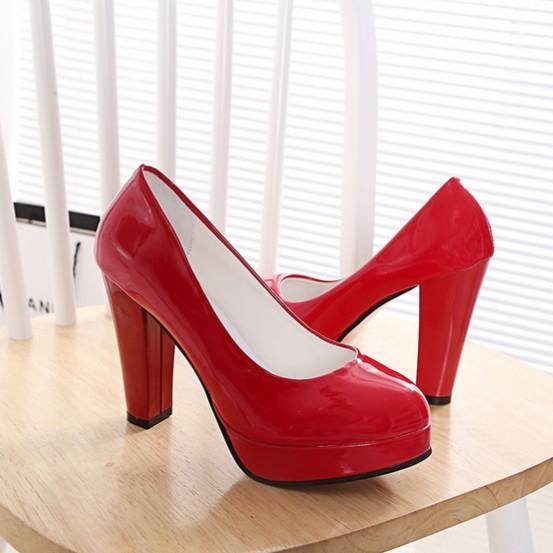 2024Рабочая обувьЖенские черные туфли-лодочки Весенние повседневные туфли Женские туфли на высоком каблуке Белые/красные свадебные туфли 34 40 Большие размеры туфли-лодочки