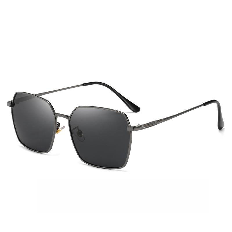 Fashionable Metal Square-rimmed Sunglasses With Uv Protection Feature, Designed In A Street Style 5031