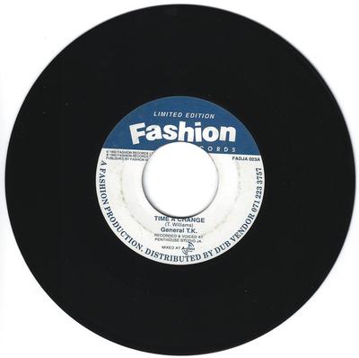 7-дюймовая пластинка GENERAL T.K. - Время перемен FADJA023A Fashion Records 1992 Ямайка Регги, Ска и Даб Б/У