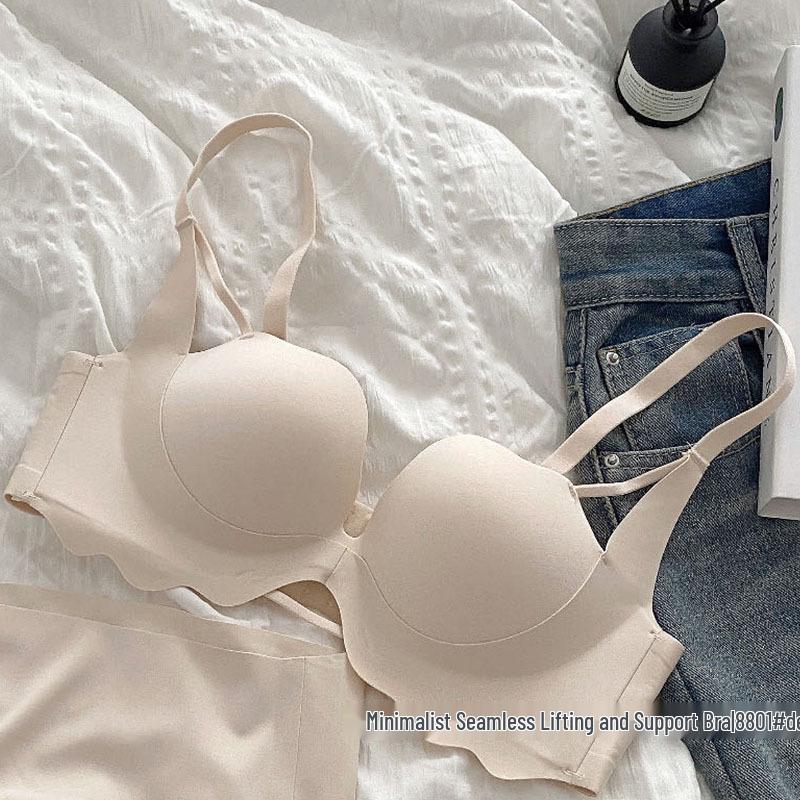 2023 Бесшовный бюстгальтер с чашками-лепестками: Подчеркивает маленькую грудь благодаря поддержке на косточках