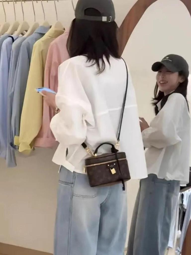 Рубашка с лацканами в корейском стиле для женщин - Весенняя мода 2025, Маленький повседневный, Свободный приталенный топ