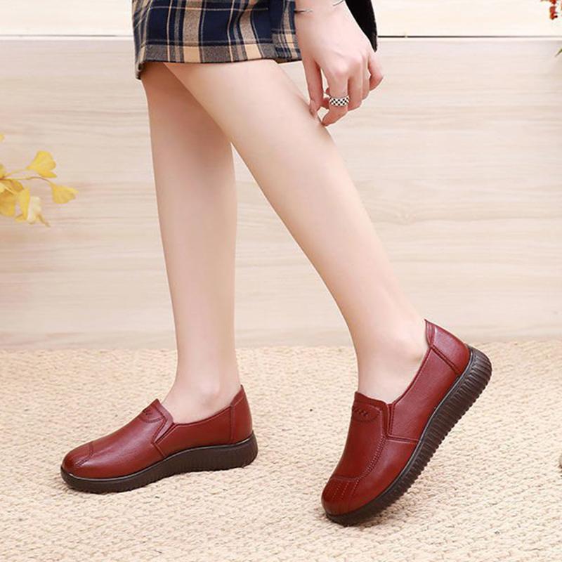 New Autumn Travel Shallow Mouth Soft Sole Casual Shoes Moccasin Mother Flat Shoes Soft And Light Casual Walking Shoes Size 35-41