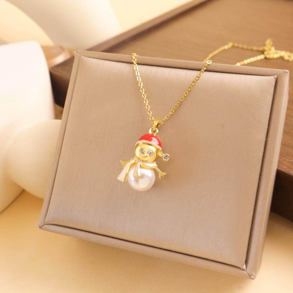 Necklace Female European and American Christmas Versatile Atmosphere Necklace Niche Design High-end Titanium Steel Accessories