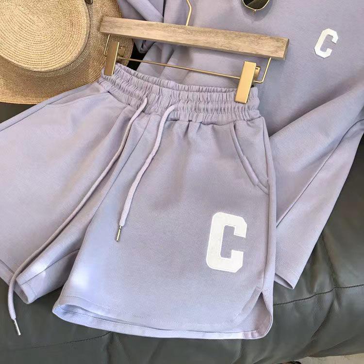 Женский летний повседневный спортивный костюм-двойка: Стильный топ с коротким рукавом и шорты