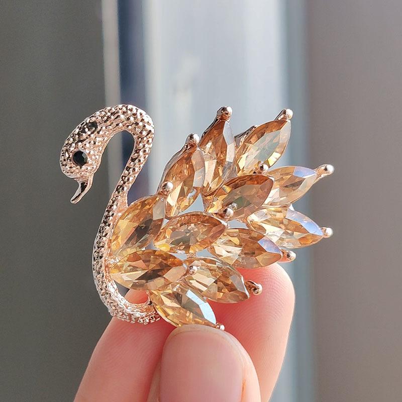 Корейская мода милая брошь в виде лебедя из кристаллов женская элегантная брошь в виде птицы с животными для повседневных вечеринок и офиса для женщин