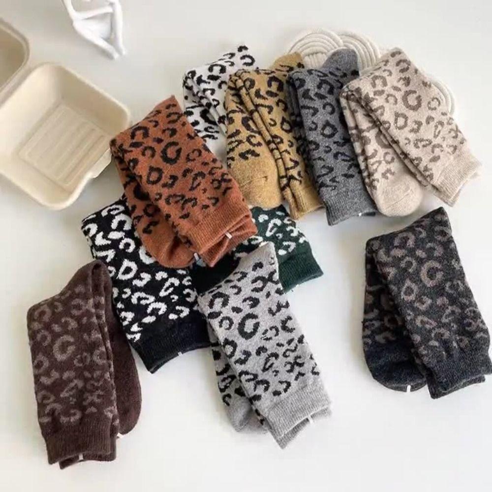 Leopard Print Thick Winter Socks Mid-tube Length Women's Cotton Socks Christmas Gift