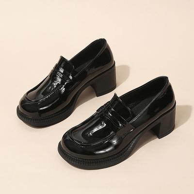 Новые стильные туфли на высоком каблуке для женщин, весенняя верхняя одежда, профессиональные туфли-одиночки, толстые каблуки, британский стиль, маленькие кожаные туфли