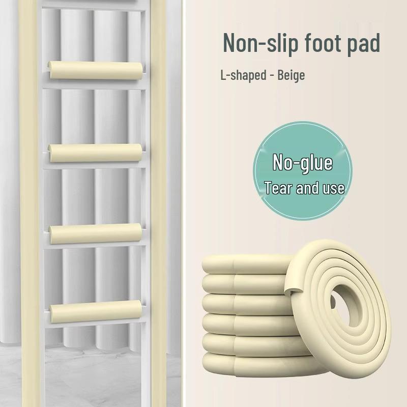 Поролоновая накладка на ступеньку лестницы для двухъярусной кровати в общежитии