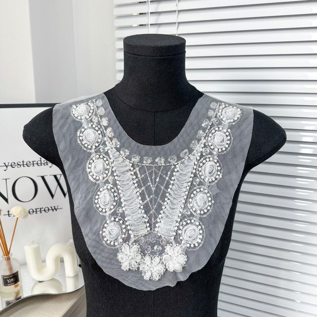 White Mesh Hollow Lace Bead Cloth Sticker Clothing Dress Dress Wedding Dress Decoration Front Collar Cloth Sticker Accessories