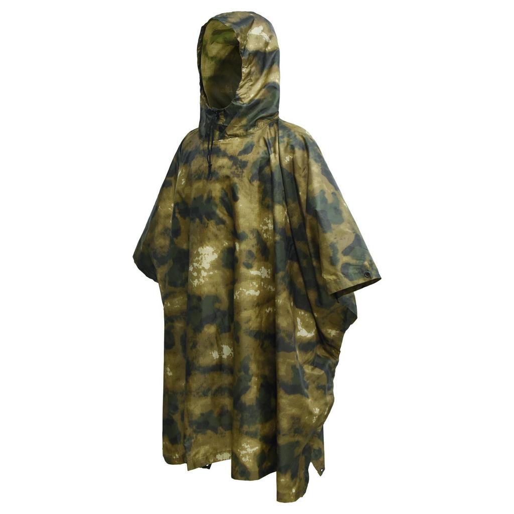 Камуфляжный плащ: Три в одном: походная накидка и тент