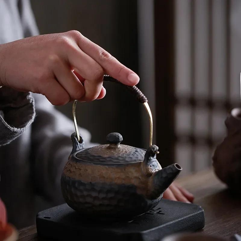 Ceramic Handmade Teapot Pure Handmade Kung Fu Tea Set Japanese Retro Rough Pottery Handheld Teapot Tea Table Accessories