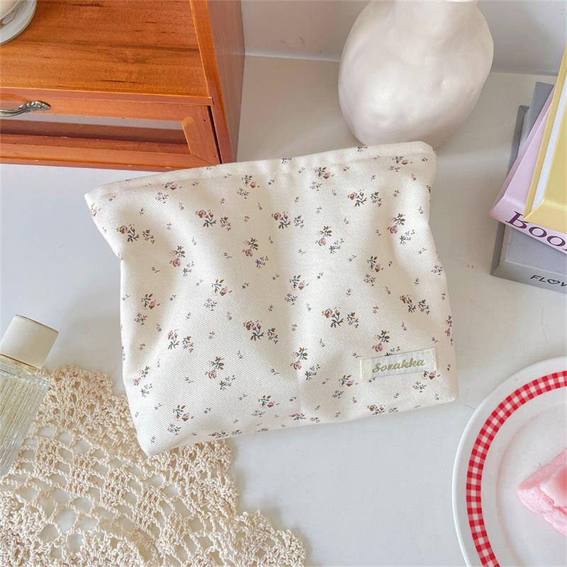Милая Сладкая Цветочная Косметичка Большой Вместимости Портативная Дорожная Сумка для Хранения Макияжа Органайзер Женский Клатч Девичьи Косметички