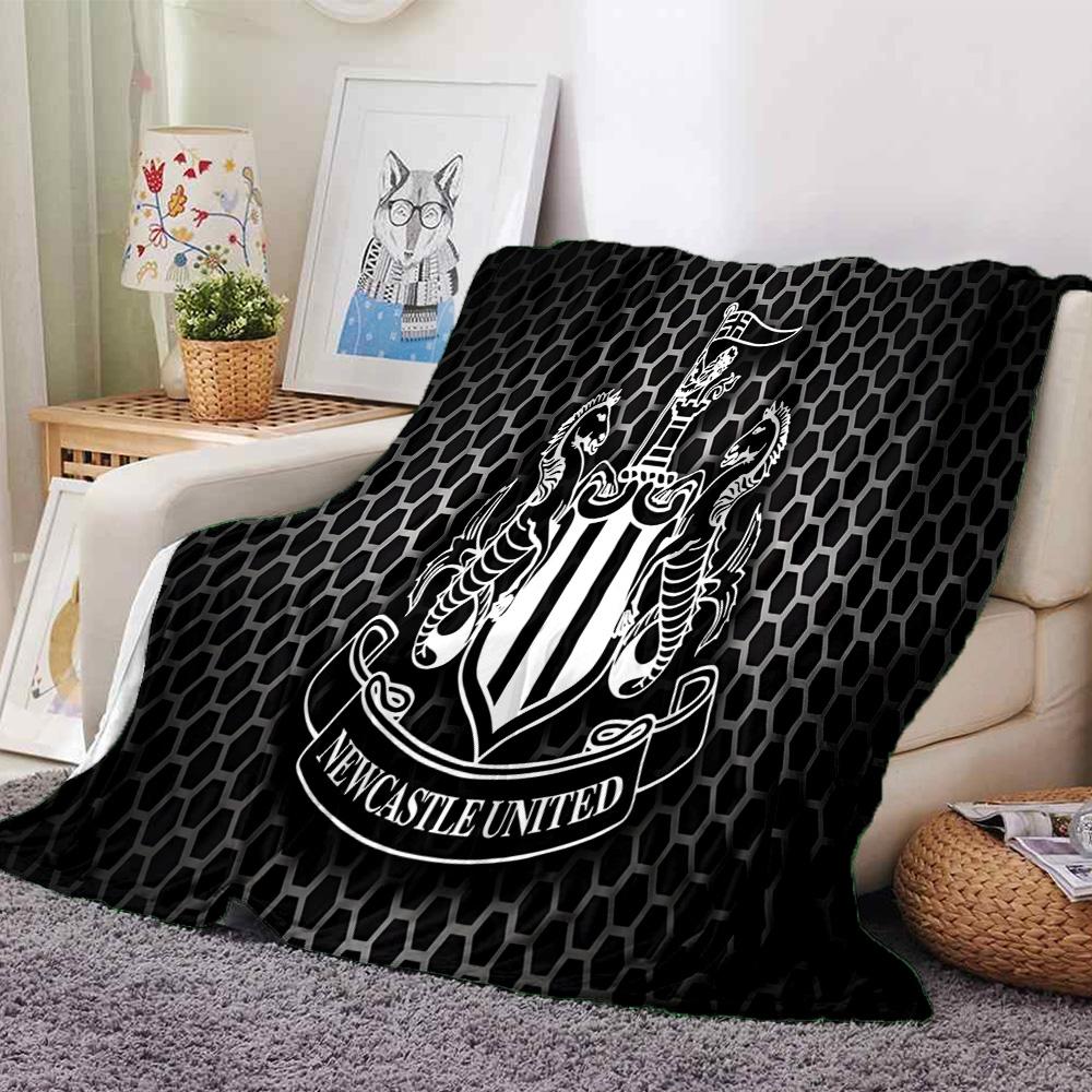 Dynamic Newcastle Football Flannel Blanket, Soft Polyester, Modern Design, All-Season for Camping, Travel, Gifts for holidays or birthdays