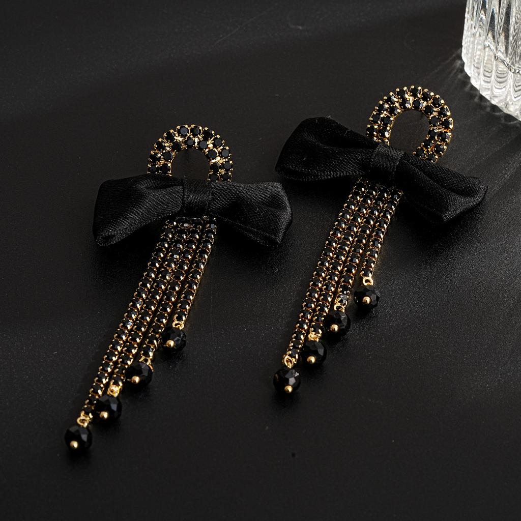 Серьги-пусеты 'Серебряная игла' с бриллиантами, тканевым бантом и бахромой, серьги с ретро-дизайном и темпераментом, серьги класса люкс