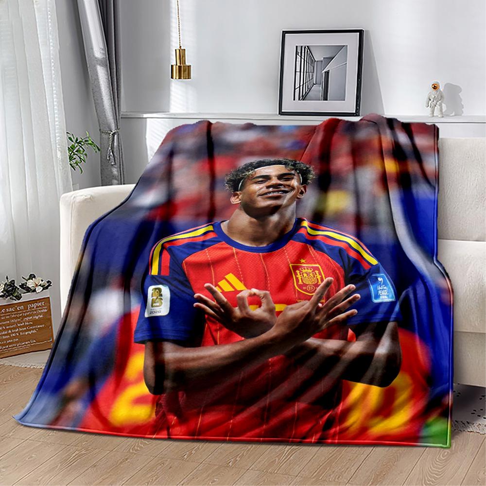 Lamine Yamal's World Cup Celebration Blanket Comfortable Great for Office Chair Sofa Picnics for All Seasons Warmthful Decor Best Holiday Gift for Fri