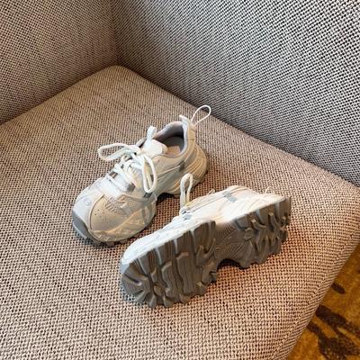 Версия из коровьей кожи~ полированные ретро папины кроссовки женские тренд 2025 новые сетчатые дышащие легкие на толстой подошве повседневные спортивные туфли