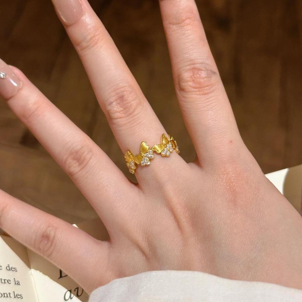Vintage Gold Brushed Diamond Butterfly Ring for Women Elegant Unique Design Luxury Fashion Jewelry
