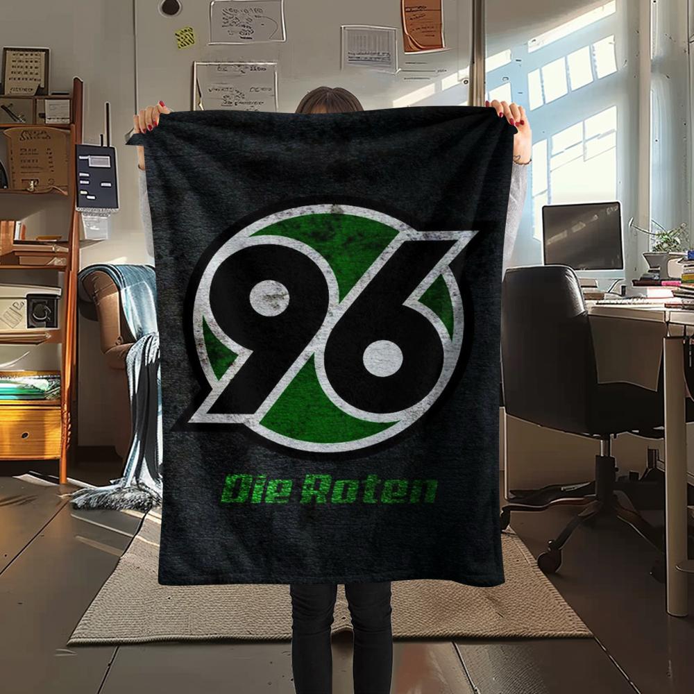 1 шт. Фланелевое одеяло с принтом Ганновер 96, Высококачественное, Удобное для всех сезонов, Декор для дома, Тепло и уют, Идеально для рождественских подарков58