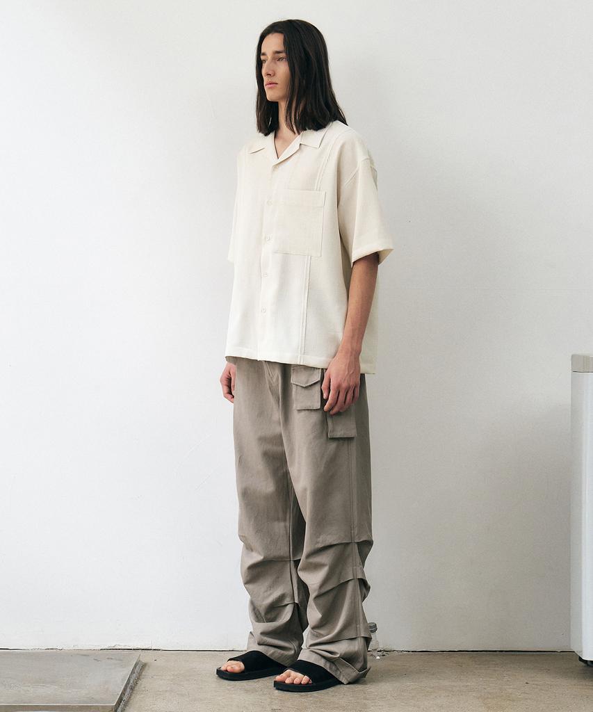 INSILENCE Multi-Pocket Pintuck Pants Tan Grey