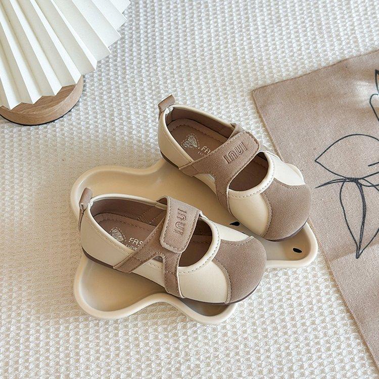 Детские детские маленькие кожаные туфли мягкая подошва удобные туфли с мелким вырезом осенние однобортные туфли в британском стиле туфли для девочек-принцесс 0-1-3 года