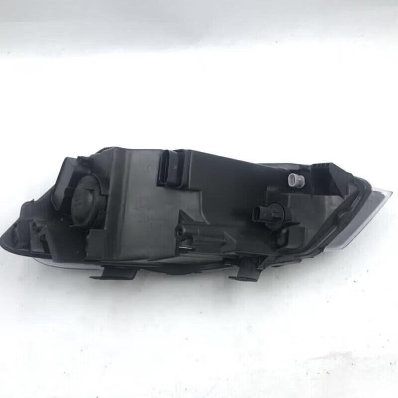 Фара в сборе Volkswagen Polo 111213: Новый Хэтчбек, Передний, Раздельные Ближний/Дальний Свет.