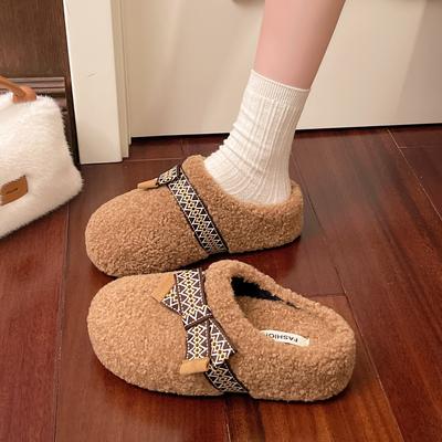 Плюшевые полутапочки женские носят осенью и зимой новые модели не устают, ноги огромные и симпатичные, на одной педали толстая подошва.