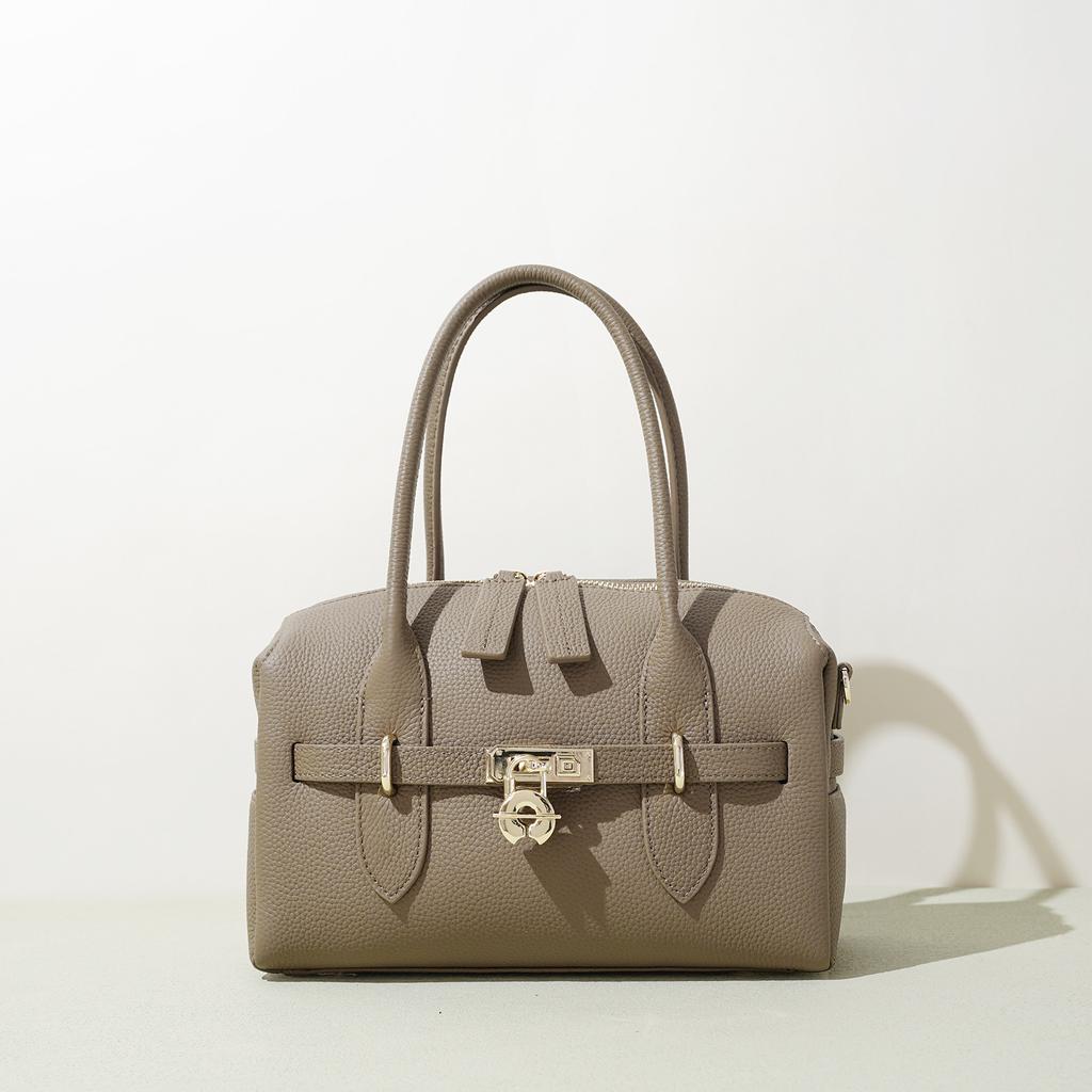 2026 New Trendy Small Crossbody Bag Stylish Shoulder Bag for Women Versatile Commute Evening Handbag