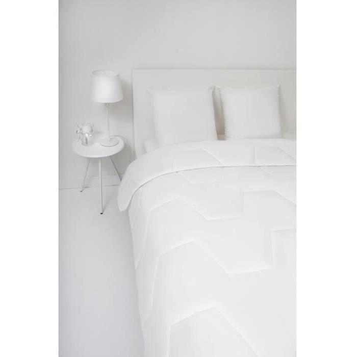 ABEIL Light Duvet NUAGE De DOUCEUR 200x200 Cm White