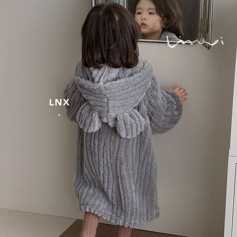 New Girls Boys Cartoon Plush Pajamas for Children Home Hooded Night-robe Fleece Cartoon Soft Winter Kids Bathrobe Baby Sleepwear