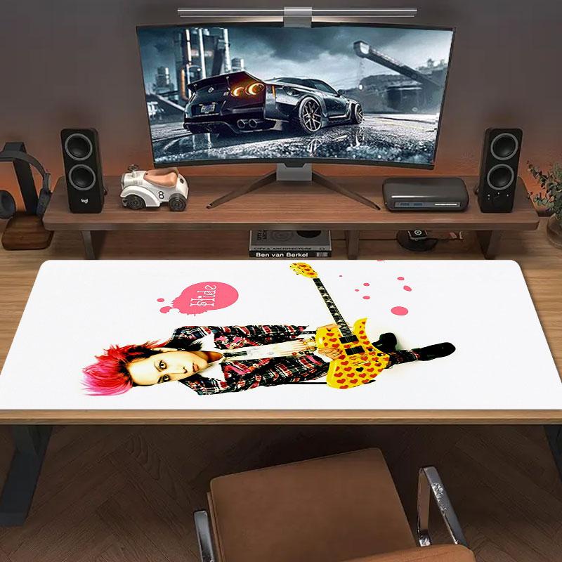 X JAPAN hide Mouse Pad, Large Gaming Desk Mat, Non-slip XXL Mousepad for Laptop & Tablet, Mini PC Playmat with Stitched Edges