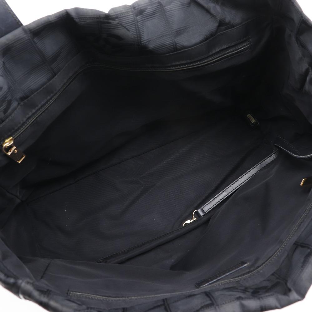 Chanel Сумка-тоут MM A15991 Новая дорожная линия черный нейлоновый холст Женская Б/У