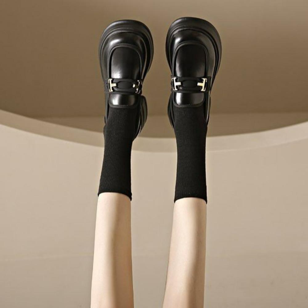 Толстая подошва британских универсальных мягких мокасин для женщин