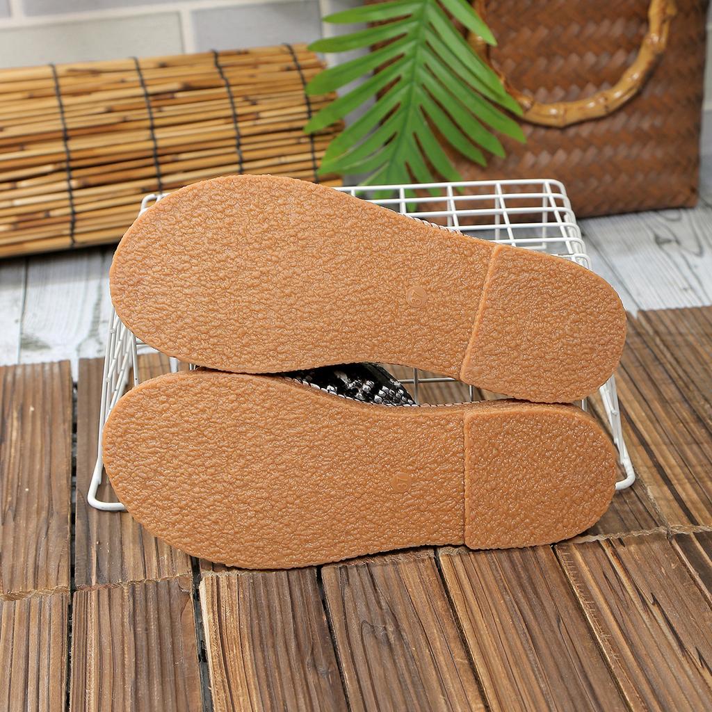 Пляжные тапочки большого размера для женщин, летний новый стиль с леопардовым принтом на носке, женские сандалии на мягкой подошве для внешнего ношения