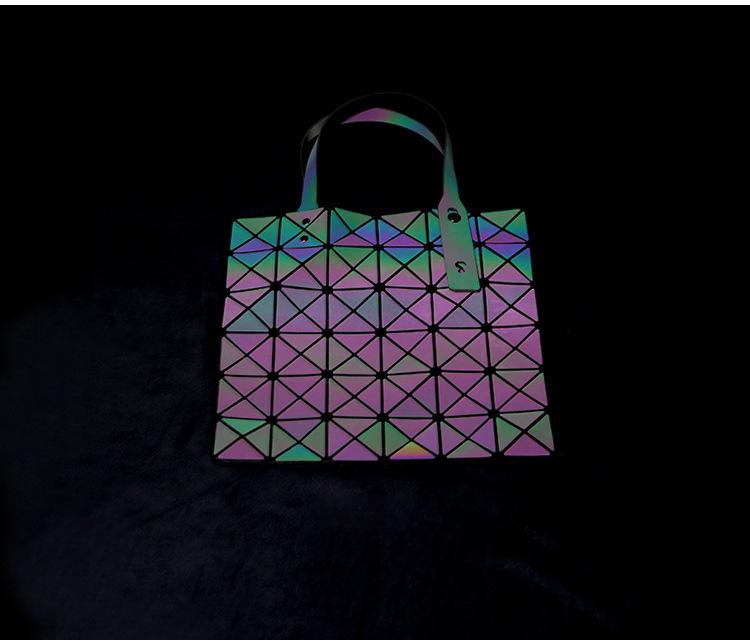 Светящаяся геометрическая женская сумка - трендовая японская сумка через плечо 2020