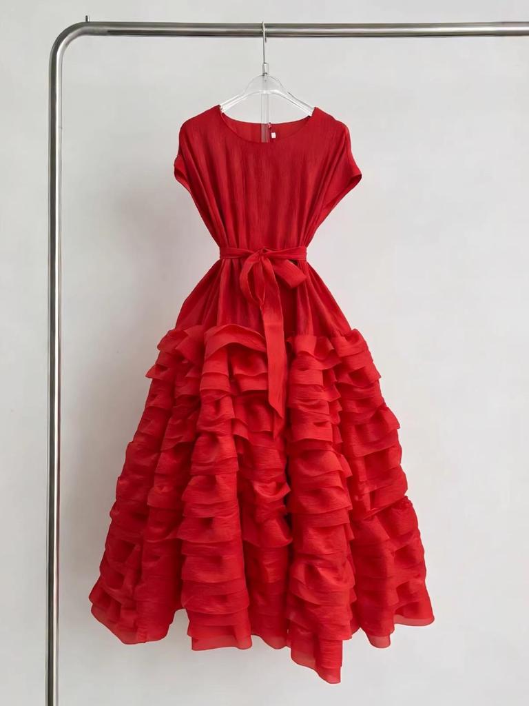 Elegant French Ruffle Waist-Cinching Patchwork Pleated Cake Skirt with Lace-Up Detail
