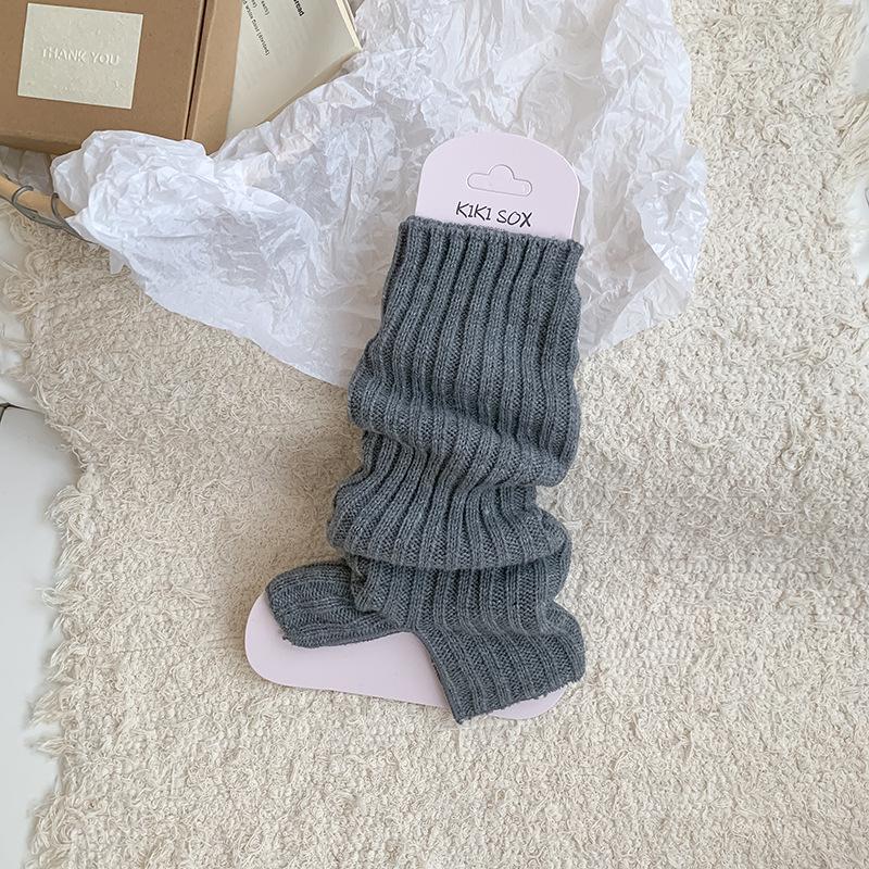 Женские гетры до середины икры крупной вязки в стиле Y2K для осени и зимы