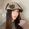Ретро Клетчатая Вставка Передняя Шляпа Осень и Зима Лицо Показывающее Маленьким Ветрозащитная Газетная Берет Шляпа Европейская и Американская Мода Универсальный Берет