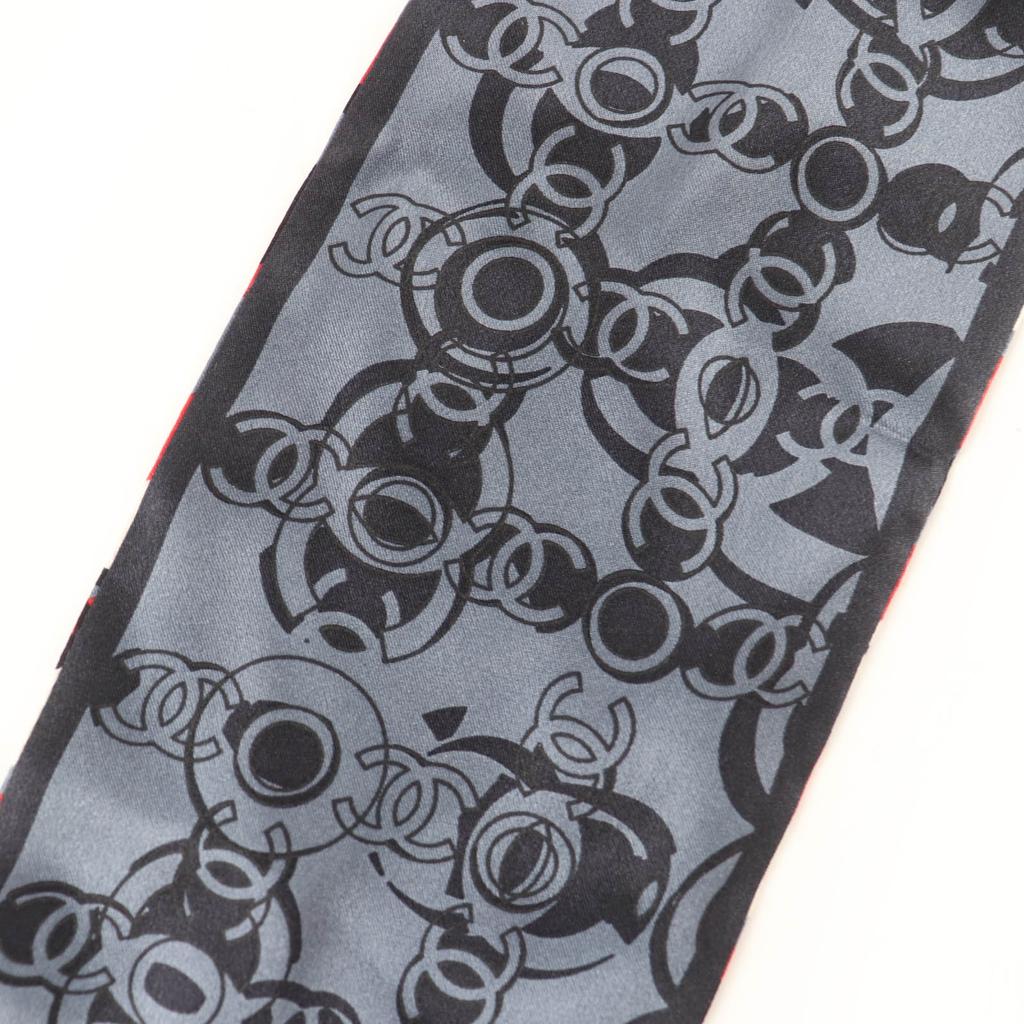 Excellent CHANEL scarf reversible COCO logo multicolor silk Women Used