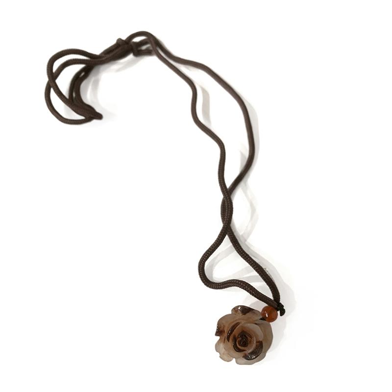Vintage Brown Camera Pendant Necklace 2026 Simple Fashion Women Men Adjustable Sweater Chain Punk Jewelry Accessories