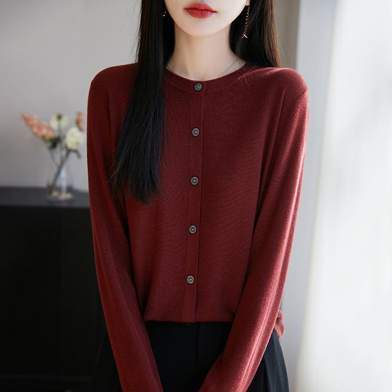 Женский легкий кардиган из 50% шерсти и 50% шелка Mulberry — универсальный трикотаж на все 4 сезона для комфорта и стиля в любое время года