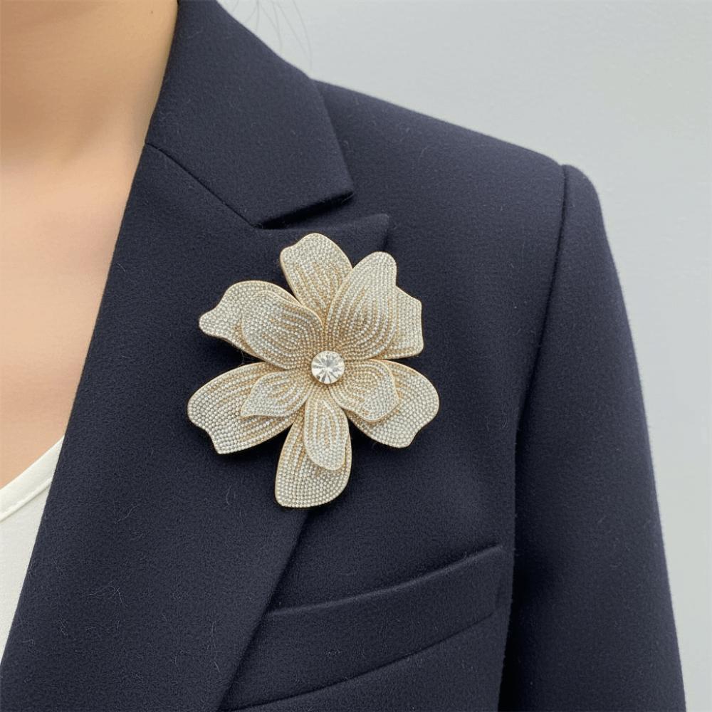 Sparkling Flower Brooch Fabrics DIY Craft Sewing Supplies Sew-On Applique Bag Decoration