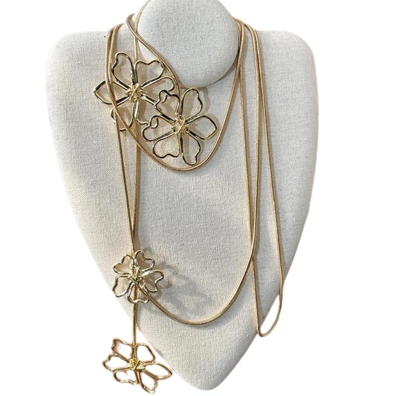 Hollows Long Sweater Necklace Women Elegant Pendant Petal Pattern Necklace for Daily Commute Or Event