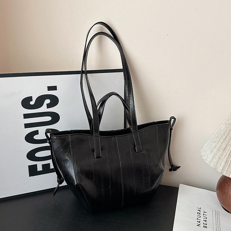 Нишевый дизайн ретро сумка подмышку новая осенняя для поездок на работу универсальная большая вместимость сумка на плечо