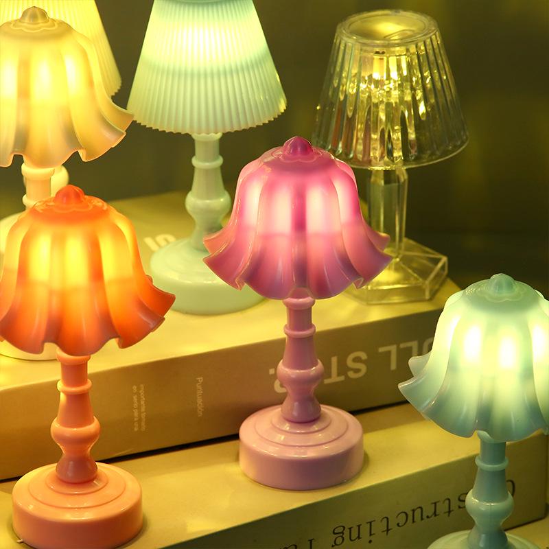 Мини светодиодный уличный фонарь ночник - Маленькая настольная лампа для атмосферы и декоративных микроландшафтов